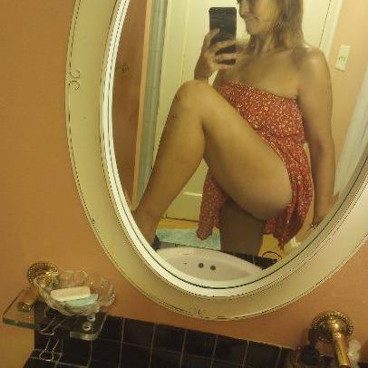  is Female Escorts. | Hickory | North Carolina | United States | AmorousHug