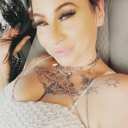  is Female Escorts. | Calgary | Alberta | Canada | AmorousHug