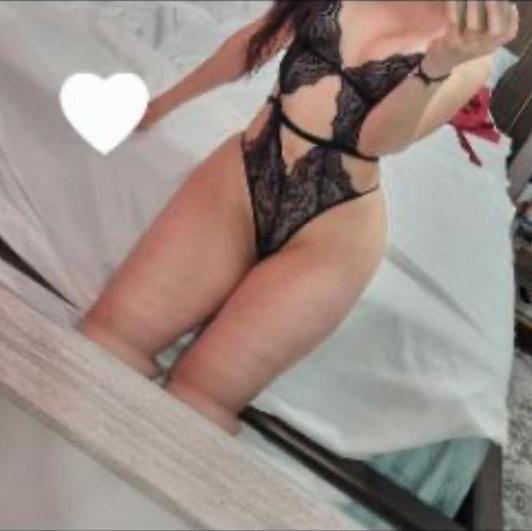  is Female Escorts. | Rockford | Illinois | United States | AmorousHug