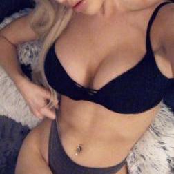  is Female Escorts. | Bridgeport | Connecticut | United States | AmorousHug