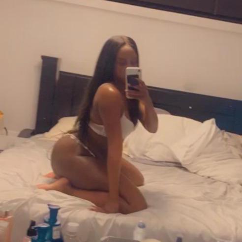  is Female Escorts. | Toronto | Ontario | Canada | AmorousHug