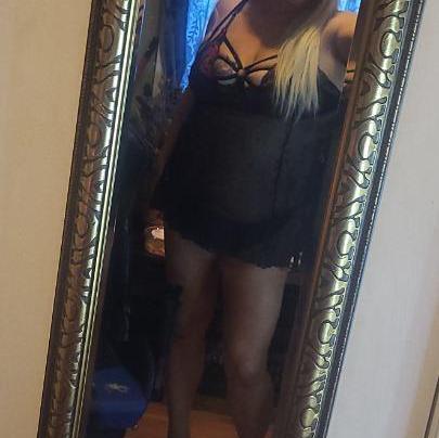  is Female Escorts. | Edmonton | Alberta | Canada | AmorousHug