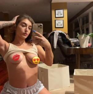  is Female Escorts. | Tacoma | Washington | United States | AmorousHug