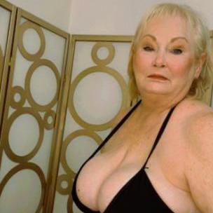  is Female Escorts. | Williamsport | Pennsylvania | United States | AmorousHug