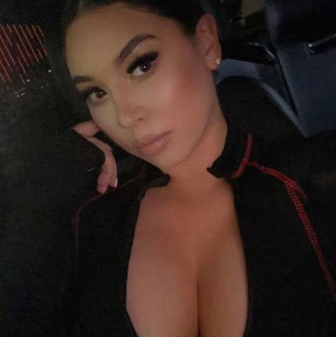  is Female Escorts. | Sheboygan | Wisconsin | United States | AmorousHug