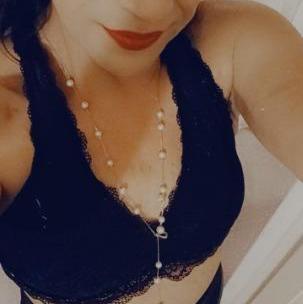  is Female Escorts. | Winnipeg | Manitoba | Canada | AmorousHug
