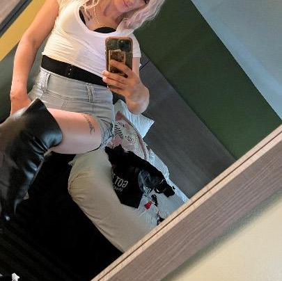 is Female Escorts. | Bend | Oregon | United States | AmorousHug