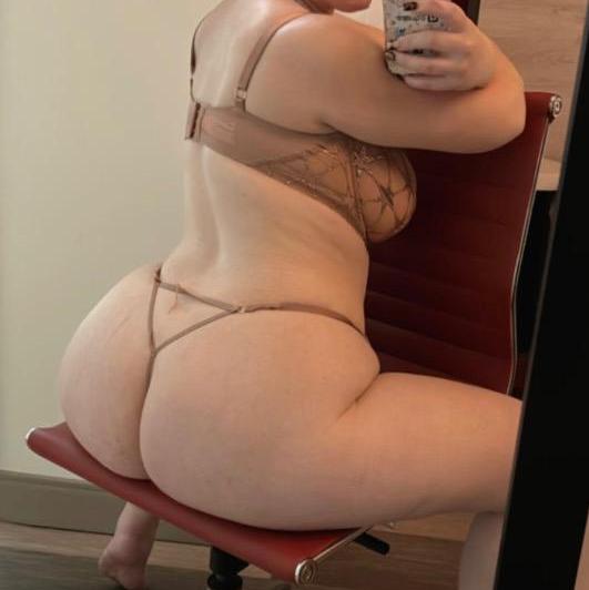  is Female Escorts. | Scranton | Pennsylvania | United States | AmorousHug