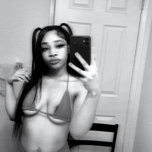  is Female Escorts. | Essex | Vermont | United States | AmorousHug