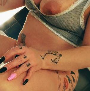  is Female Escorts. | Frederick | Maryland | United States | AmorousHug