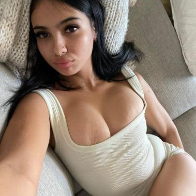  is Female Escorts. | Everett | Washington | United States | AmorousHug