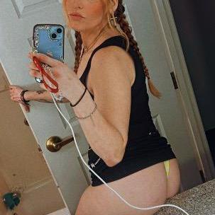  is Female Escorts. | Jonesboro | Arkansas | United States | AmorousHug