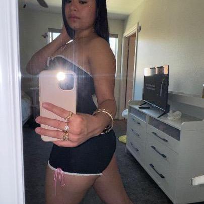  is Female Escorts. | San Fernando Valley | California | United States | AmorousHug