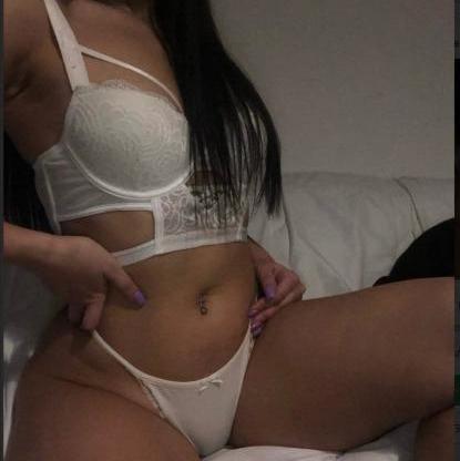  is Female Escorts. | Chicago | Illinois | United States | AmorousHug