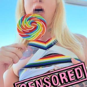  is Female Escorts. | San Fernando Valley | California | United States | AmorousHug