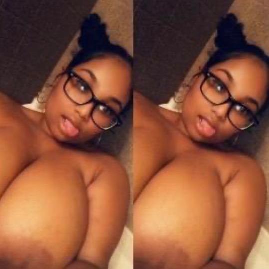  is Female Escorts. | Chicago | Illinois | United States | AmorousHug