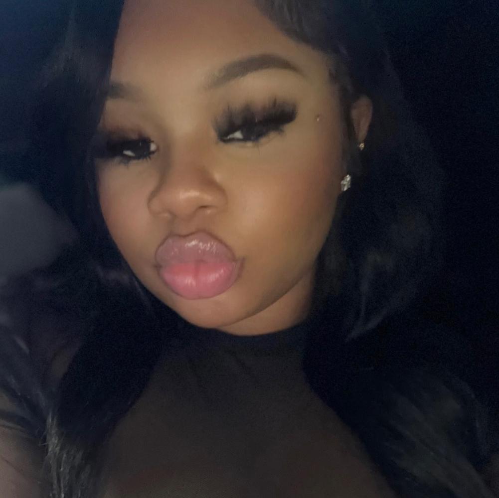  is Female Escorts. | San Fernando Valley | California | United States | AmorousHug