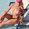  is Female Escorts. | Lexington | Kentucky | United States | AmorousHug