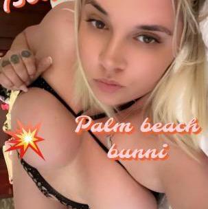  is Female Escorts. | Ft Wayne | Indiana | United States | AmorousHug