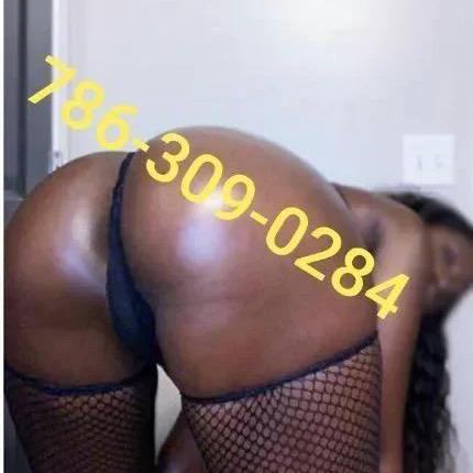  is Female Escorts. | Harrisburg | Pennsylvania | United States | AmorousHug