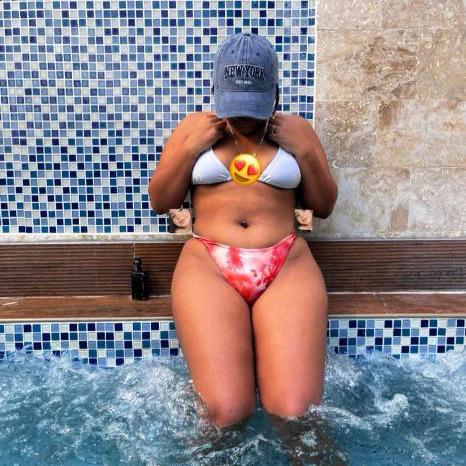  is Female Escorts. | Norman | Oklahoma | United States | AmorousHug