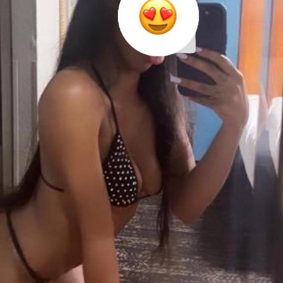  is Female Escorts. | Milwaukee | Wisconsin | United States | AmorousHug