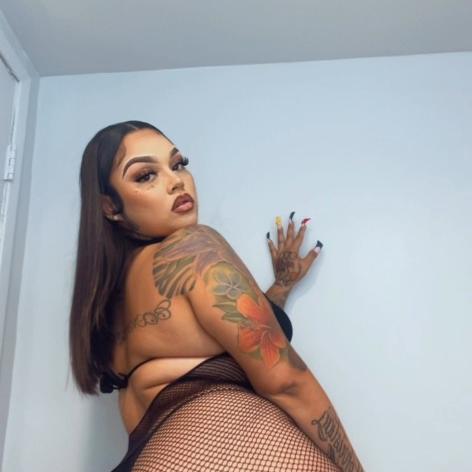  is Female Escorts. | Holland | Michigan | United States | AmorousHug
