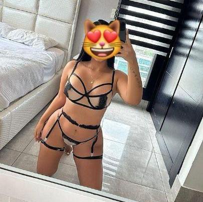  is Female Escorts. | Norman | Oklahoma | United States | AmorousHug