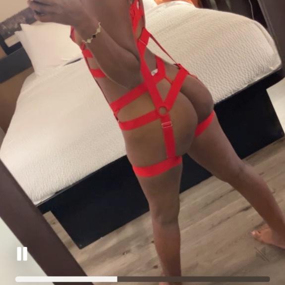  is Female Escorts. | Wausau | Wisconsin | United States | AmorousHug