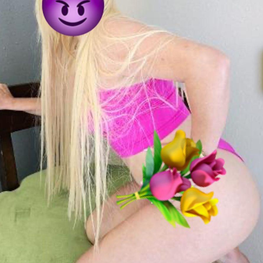  is Female Escorts. | Laredo | Texas | United States | AmorousHug