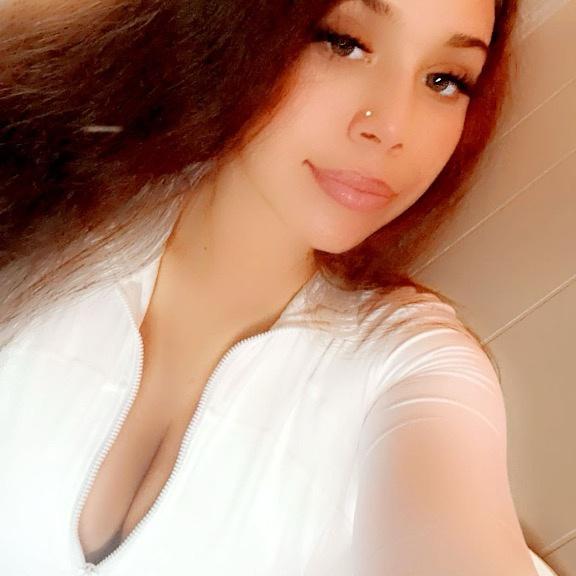  is Female Escorts. | Topeka | Kansas | United States | AmorousHug