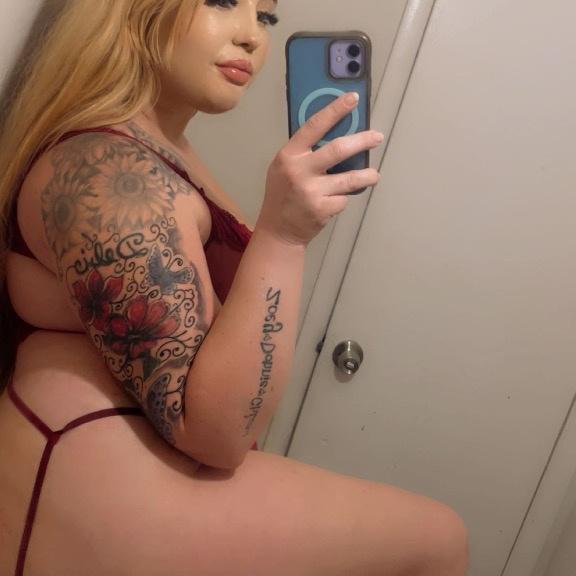  is Female Escorts. | Chambana | Illinois | United States | AmorousHug