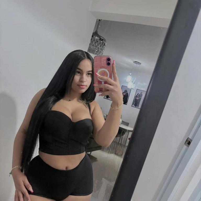  is Female Escorts. | La Crosse | Wisconsin | United States | AmorousHug