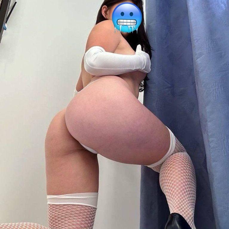  is Female Escorts. | Asheville | North Carolina | United States | AmorousHug