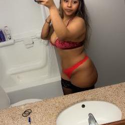  is Female Escorts. | Carbondale | Illinois | United States | AmorousHug