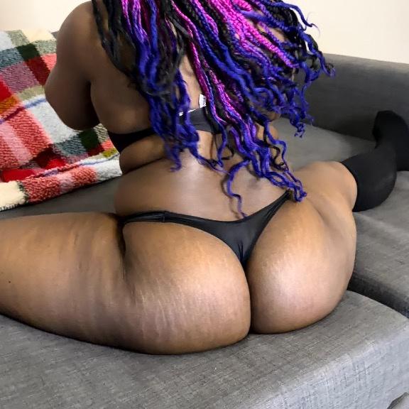  is Female Escorts. | Calgary | Alberta | Canada | AmorousHug