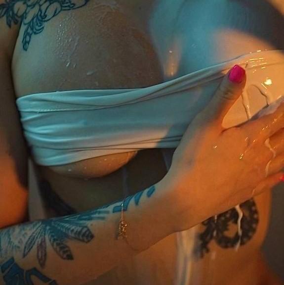  is Female Escorts. | Manchester | New Hampshire | United States | AmorousHug