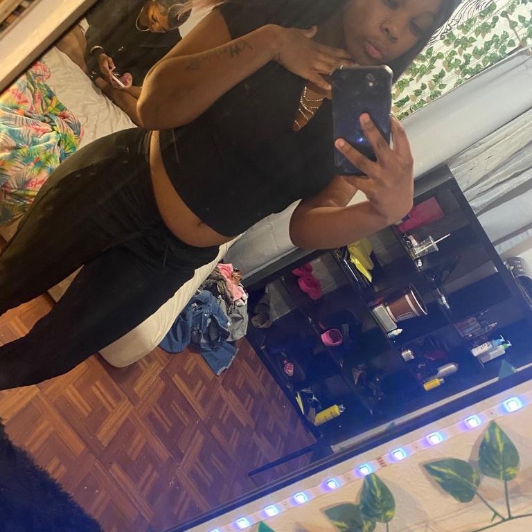  is Female Escorts. | Lawton | Oklahoma | United States | AmorousHug