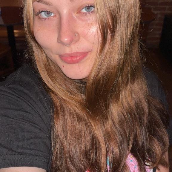  is Female Escorts. | York | Pennsylvania | United States | AmorousHug