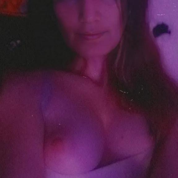  is Female Escorts. | Albany | New York | United States | AmorousHug