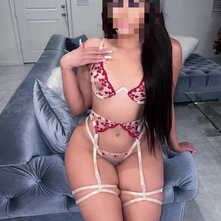  is Female Escorts. | Charlottesville | Virginia | United States | AmorousHug