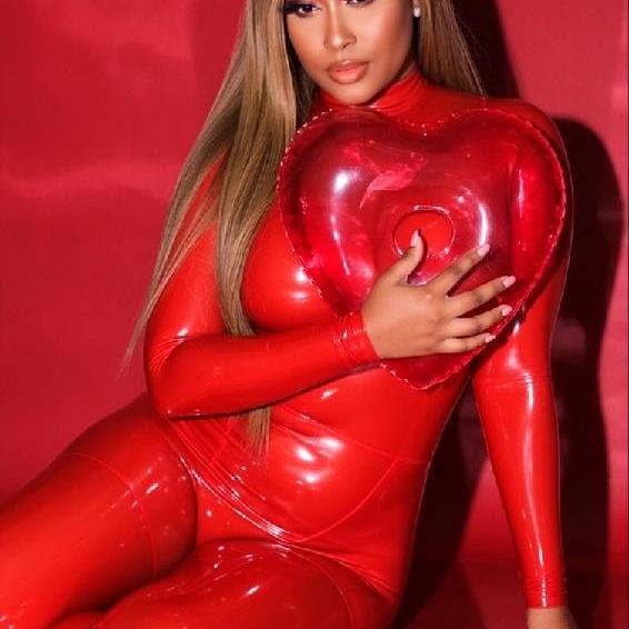  is Female Escorts. | Chambersburg | Pennsylvania | United States | AmorousHug