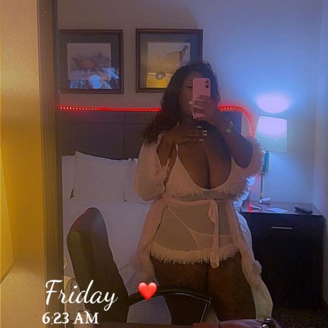  is Female Escorts. | El Paso | Texas | United States | AmorousHug