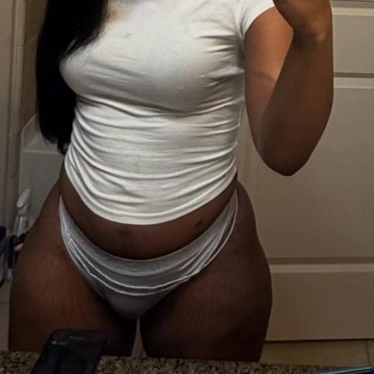  is Female Escorts. | Milwaukee | Wisconsin | United States | AmorousHug