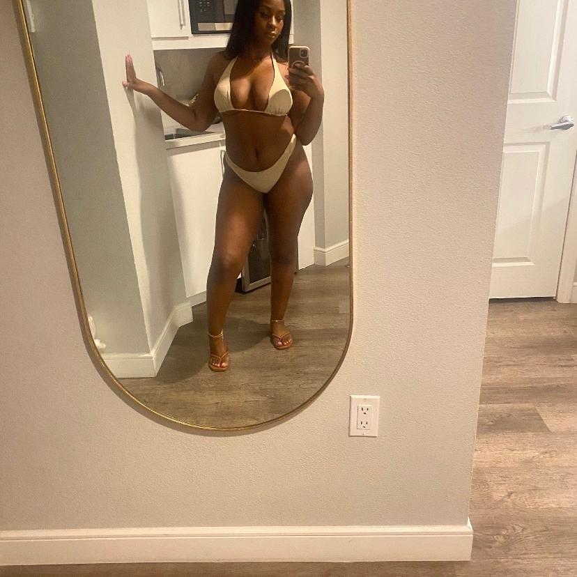  is Female Escorts. | Albany | New York | United States | AmorousHug