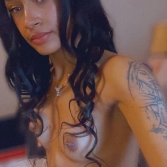  is Female Escorts. | Hattiesburg | Mississippi | United States | AmorousHug