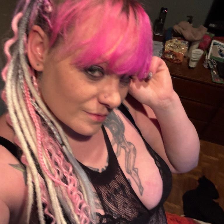  is Female Escorts. | Edmonton | Alberta | Canada | AmorousHug