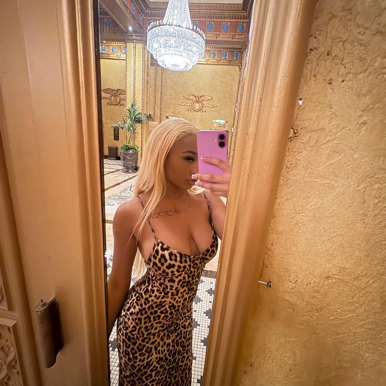  is Female Escorts. | Mobile | Alabama | United States | AmorousHug