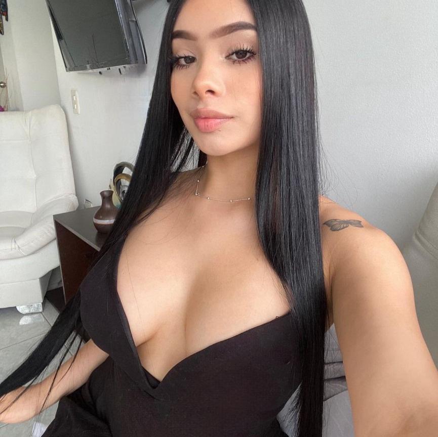  is Female Escorts. | Carbondale | Illinois | United States | AmorousHug