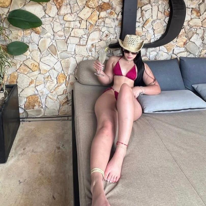  is Female Escorts. | Grand Island | Nebraska | United States | AmorousHug